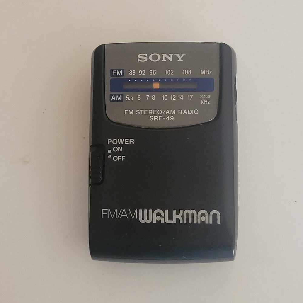 Sony Walkman Vintage FM/AM Radio w/ Belt Clip SRF–49 SRF49 Tested